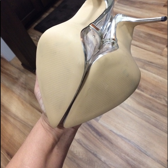 Heels - Picture 3 of 7